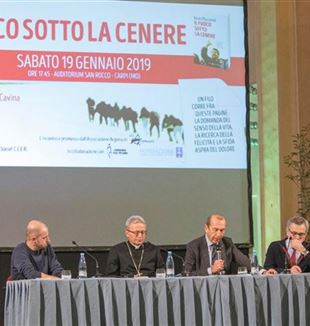Od lewej: Pietro Piccinini, biskup Franco Cavina, Alessandro Rondoni i Massimo Vincenzi