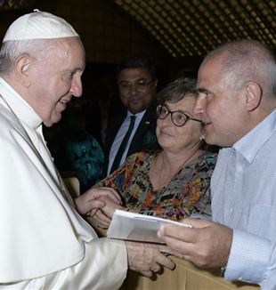Alejandro i Stella Maris z Papieżem