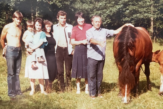 W 1983 roku z rodziną ks. Adama