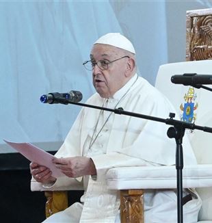 Papież Franciszek w Port Moresby w Papui-Nowej Gwinei (Ansa/Alessandro Di Meo)