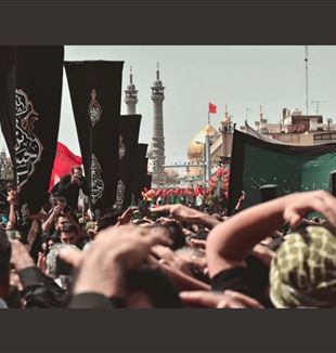 Nawet ulice w Iranie były podzielone między tych, którzy świętowali, a tych, którzy upamiętniali śmierć Chameneiego (©Mohsen Khorrampour /Unsplash)